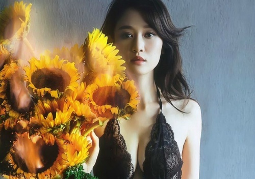 ‘Dong Phuong Bat Bai ban soc nhat’ ho bao trong loat anh moi hinh anh