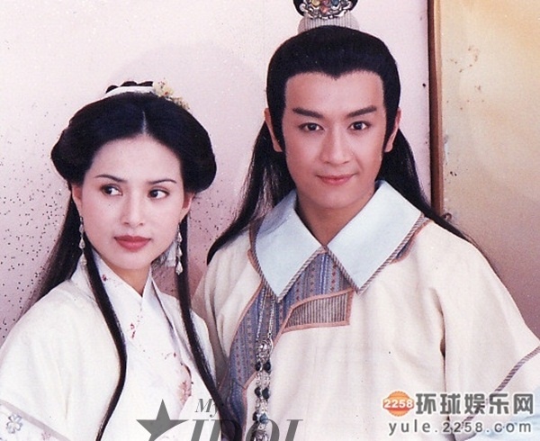 “Đoàn Dự” Trần Hạo Dân: Vai diễn Đoàn Dự trong bộ phim truyền hình Thiên long bát bộ do đài truyền hình TVB sản xuất vào năm 1997 đã giúp Trần Hạo Dân trở thành ngôi sao nổi tiếng khắp châu Á. Anh liên tiếp có mặt trong các dự án lớn và được đánh giá “nhất ca” của TVB một thời gian dài.