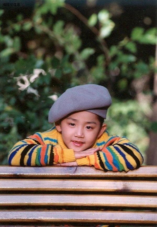 Từ khi còn là cô bé con, Moon Geun Young đã rất đáng yêu.