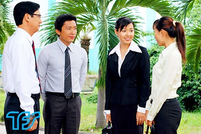 Với độ dài gần 60 tập, Hướng nghiệp được xem là bộ phim dài hơi nhất từ trước đến nay của hãng TFS. Nội dunng phim xoay quanh cuộc đời của 7 nhân vật Tri, Khoa, Sơn, Trọng, Thư, Nương và Thuần. Sau khi tốt nghiệp Đại học, mỗi người chọn cho mình một hướng đi riêng, tuy nhiên, tất cả đều tìm kiếm tình yêu và giá trị đích thực của hạnh phúc. Thành công của bộ phim phải kể đến sự góp mặt của dàn diễn trẻ, tài năng với những cái tên như Trí Quang, Lê Khánh, Kinh Quốc...