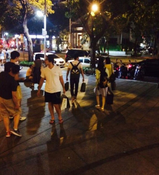 Lý Thần vì người yêu mà xảy ra xô xát với phóng viên.