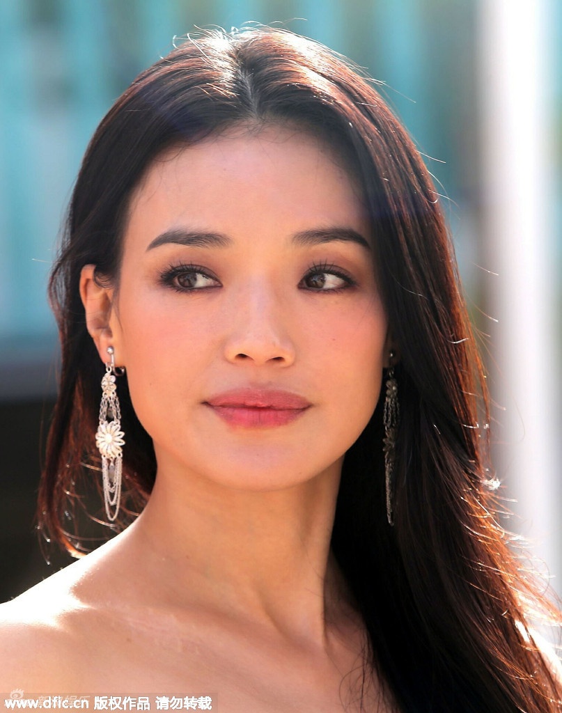 Ở tuổi 39, Thư Kỳ vẫn trẻ đẹp như ngoài 20. Cô thuộc số ít minh tinh có nhan sắc không tuổi của làng giải trí.