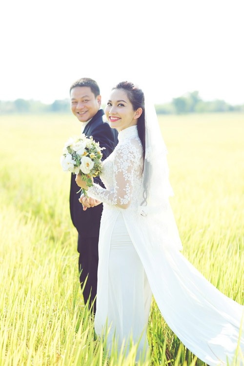 Ở tuổi 30, gia tài lớn nhất của Kim Hiền là cuộc sống viên mãn bên chồng Việt kiều Andy. Hiện tại, sau khi hạ sinh đứa con thứ hai, nữ diễn viên sẽ tạm dừng mọi hoạt động nghệ thuật để chuyên tâm chăm lo cho gia đình.