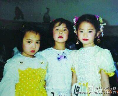 Giữa những người bạn cùng trang lứa, cô bé Lưu Diệc Phi luôn nổi bật.