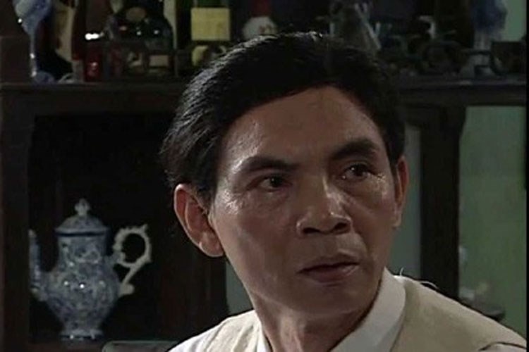 NSƯT Duy Hậu vai ông Đại: Có thể nói nhân vật ông Đại là mắt xích của cả bộ phim. Từ sự vô tâm, độc đoán, ông đảy hai con - Núi và Biển vào cảnh sa cơ. Đây cũng là vai diễn thành công của nghệ sĩ lão làng Duy Hậu. Ảnh: VTV