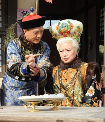 Hình ảnh Lỗ Chấn Thuận trong một vai thái giám trong dự án phim gần đây của TVB. Tài tử năm nào chia sẻ: “Trong cuộc đời không hề tỏa sáng của tôi, vai diễn Đông Phương Bất Bại như một điểm nhất lớn lao”.