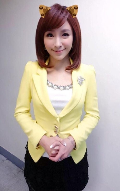 MC Trương Vũ phải đóng cửa trang cá nhân vì bị mắng chửi.