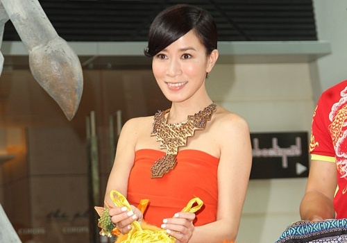 Xa Thi Man thanh minh tai tieng ham tiec tung, an nhau hinh anh