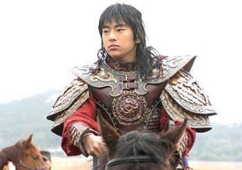 Tai tu ‘Truyen thuyet Joo Mong’ cuoi dan chi hon 9 tuoi hinh anh