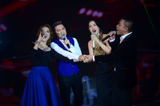 Lien khuc do cac HLV Giong hat Viet 2015 the hien hinh anh