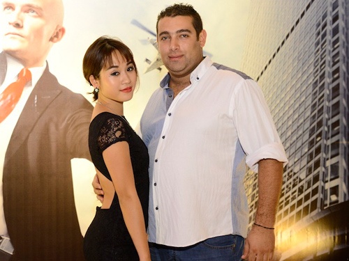 Diem Hang 'Nhat ky Vang Anh' di xem phim cung ban trai Tay hinh anh