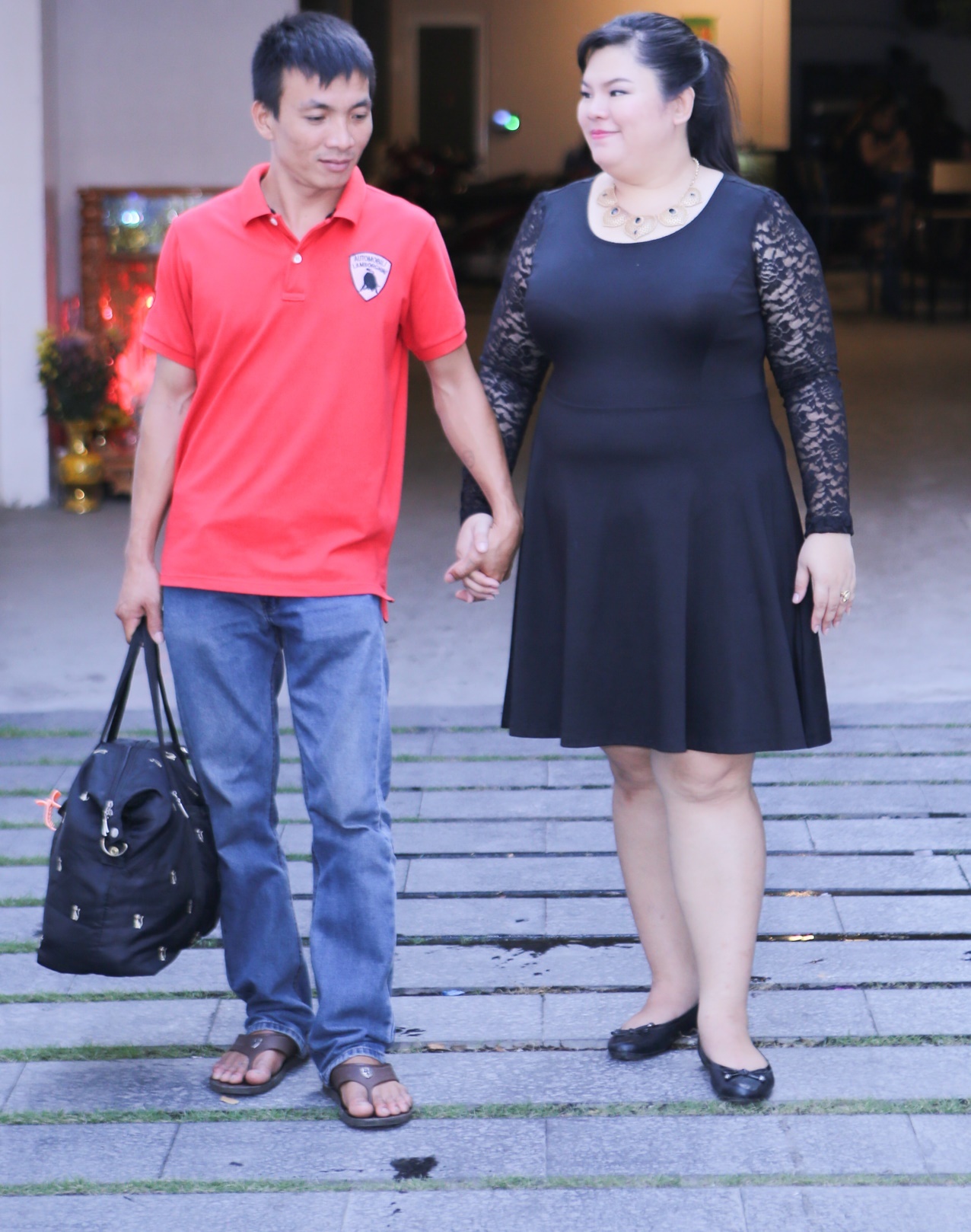 Ông xã Hiếu nghĩa sinh năm 1984, chủ một cửa hàng sửa chữa điện máy tại Đồng Tháp. Hiện tại, Tuyền Mập và chồng vẫn đi về giữa Đồng Tháp và TP.HCM. Tuy nhiên, sau khi sinh con cả hai sẽ dọn về sống chung một nhà.