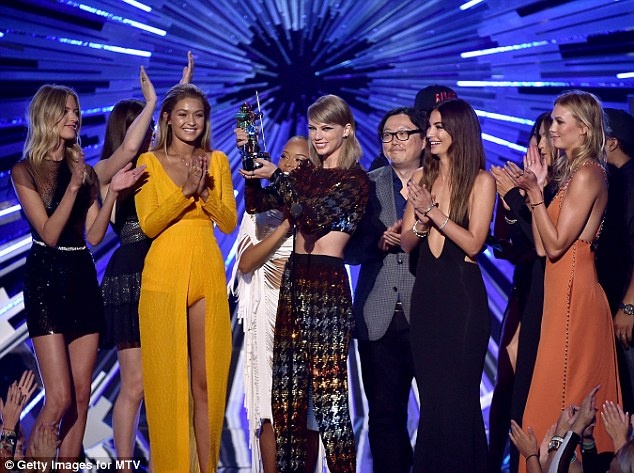 Taylor Swift và