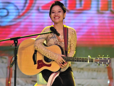 Viet Nam - Mai Khoi hinh anh