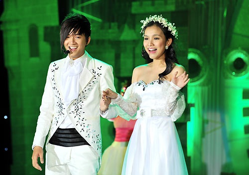 Thuy Lam song ca cung Ngo Kien Huy hinh anh