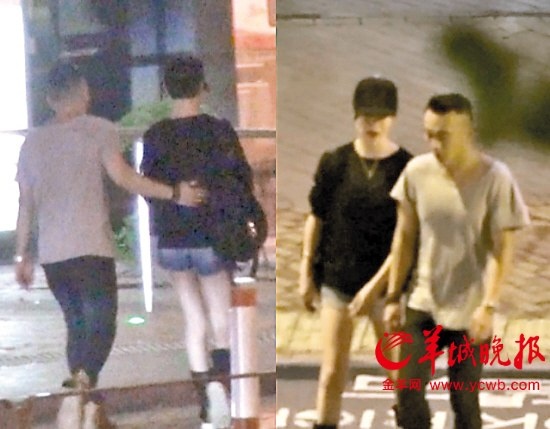 Cả hai có cử chỉ âu yếm bên nhau.