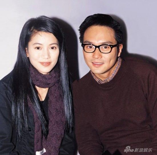 Người đẹp 44 tuổi chia sẻ, cô thấy hạnh phúc khi có một ông xã biết chăm lo cho gia đình. Vài năm trở lại, Viên Vịnh Nghi chủ yếu đóng phim truyền hình.