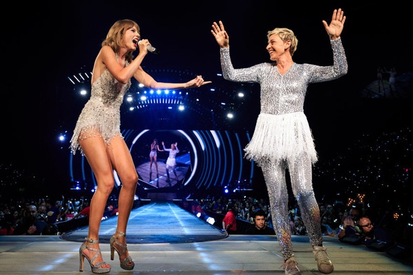 He lo cach Taylor Swift chieu du sao lon den concert hinh anh