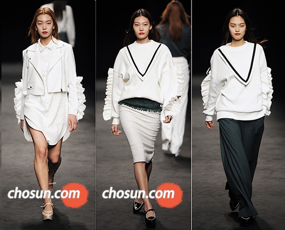 Một số mẫu váy khác trong bộ sưu tập của Yoon Choon Ho.