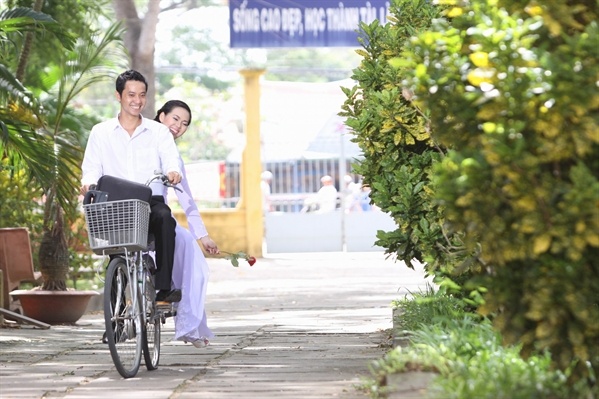 Xe dap - Thuy Chi ft M4U hinh anh