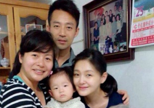 Nhan sac binh thuong cua chi gai Tu Hy Vien hinh anh