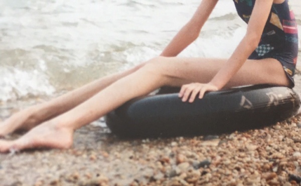 Đôi chân khẳng khiu năm 14 tuổi của Dương Mịch.