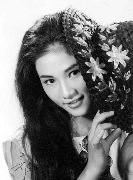 Trịnh Phối Phối thời xuân sắc.