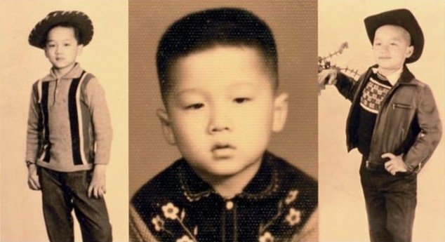 Thành Long theo học sư phụ Vu Chiêm Nguyên và từng là đồng môn với Hồng Kim Bảo, Nguyên Bưu.