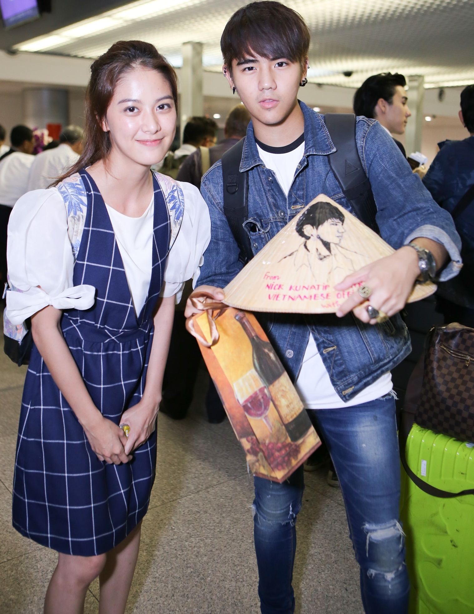 Nữ diễn viên Ning Saranya  cũng không giấu được niềm hạnh phúc trước sự yêu mến của khán giả dành cho mình. Cô chia sẻ: “Tôi không tưởng tượng được là ở đất nước các bạn, chúng tôi lại có nhiều người yêu thích đến vậy. Tôi xin cám ơn tình cảm của khán giả Việt Nam”.