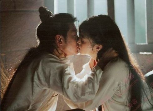 Đoàn Dự và Mộc Uyển Thanh.