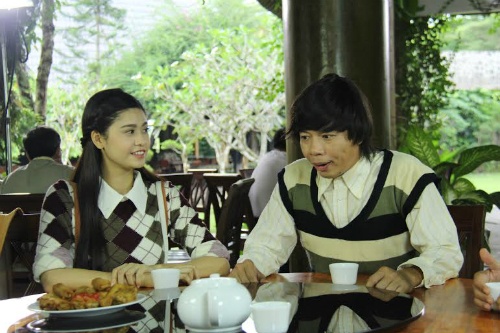  Thái Hòa Tình cù lần là trong những phim truyền hình được khán giả màn ảnh nhỏ yêu thích vào năm 2014, với diễn xuất ăn của Trương Quỳnh Anh và Thái Hòa. Cảnh đáng nhớ nhất là màn bày tỏ tình cảm của chàng trai bị thiểu năng Cù Lần dành cho cô nàng tốt bụng Quỳnh Giao. Dù không được cô đáp lại, nhưng anh không buồn mà còn vun đắp cho tình cảm của Quỳnh Giao với người cô yêu. 