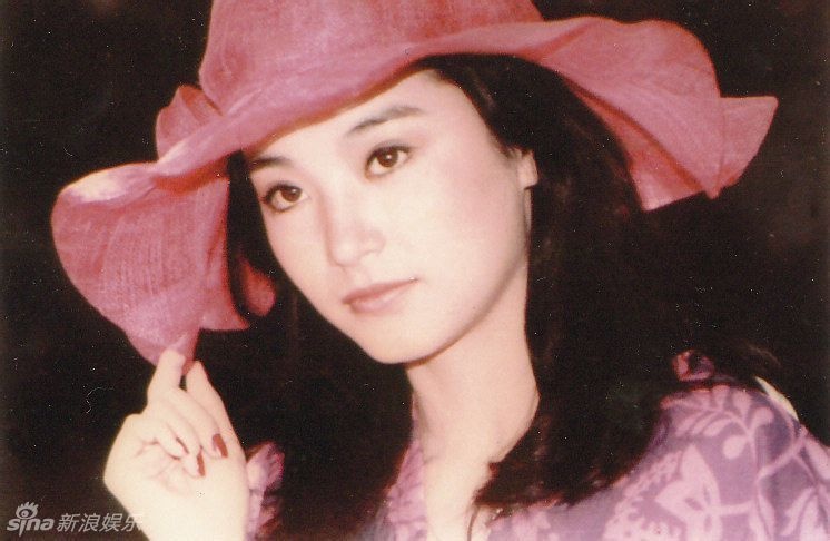 Sau đám cưới, Lâm Thanh Hà lẳng lặng rút khỏi làng giải trí. Có tin đồn, hôn nhân với Lý Nguyên trục trặc vì Thanh Hà không thể sinh quý tử.