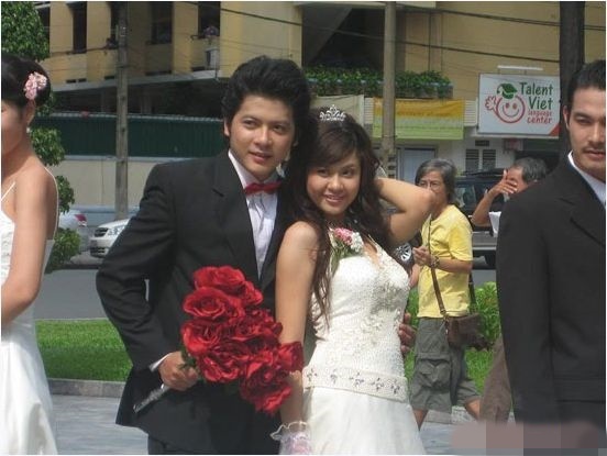 Hoàng Anh  Trong phim, Cuộc chiến hoa hồng, Trương Quỳnh Anh vào vai .Phương Linh, cô gái nhí nhảnh, hồn nhiên, về làm dâu trong một gia đình có mẹ chồng khó tính.  Hoàng Anh vào vai Hải, ông xã của Phương Linh, là một người đàn ông tốt bụng, thương vợ nhưng vụng về trong cư xử, chính điều này đã khiến mối quan hệ giữ mẹ chồng và nàng dâu ngày càng căng thẳng và phức tạp. Lối diễn xuất mộc mạc, chân thực, Hoàng Anh và Quỳnh Anh đã khiến khán giả phải bật cười trước những tình huống tréo ngoe của đôi vợ chồng trẻ.