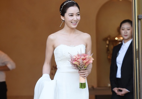 Nguoi dep 'Dong Yi' vap vay trong ngay cuoi hinh anh