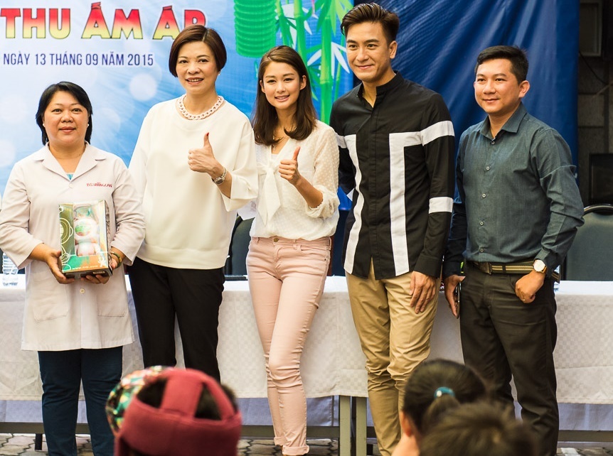 Trong 3 ngày ở TP HCM, Mã Quốc Minh và Sầm Lệ Hương dành thời gian khám phá ẩm thực, đặc biệt hai món bánh mì và phở. Ngoài ra, hai diễn diễn viên còn tham gia các hoạt động bên lề như họp fanclub, dự tiệc tối với nghệ sĩ Việt, tham gia đêm Trung thu với trẻ tàn tật... Ngày 14/9, hai ngôi sao sẽ trở về Hong Kong.