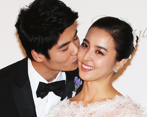 My nhan ‘Truyen thuyet Jumong’ sinh con gai dau long hinh anh