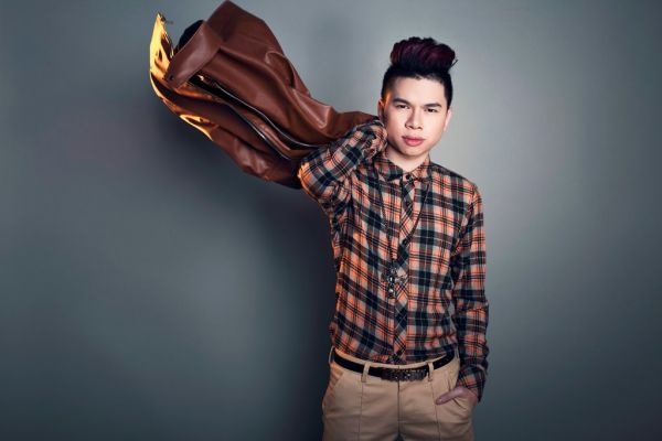 Hoang Ton hat hit tu sang tac trong vong Giau mat The voice 2014 hinh anh