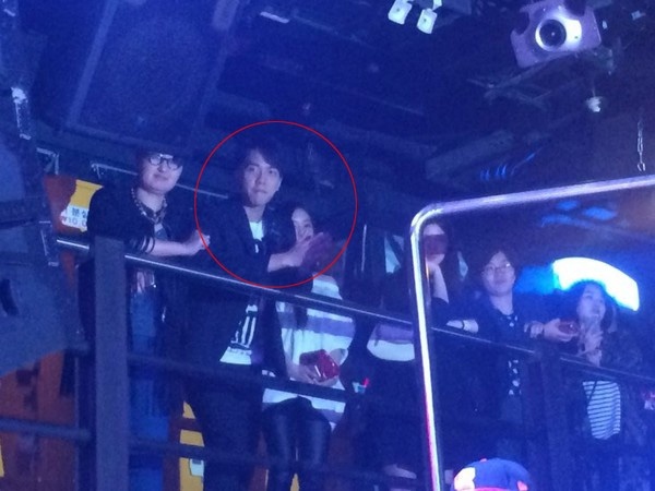 Lee Seung Gi bị tóm ảnh bên Hyomin (T-ara) trong thời gian rạn nứt Yoona.