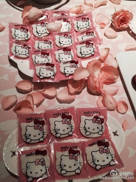 Những món quà trang trí ấn tượng trong tiệc sinh nhật Phạm Băng Băng.