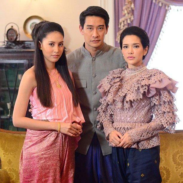 “Duyên tình tiền kiếp” trên SNTV vào lúc 19h hàng ngày từ ngày 20/09/2015.