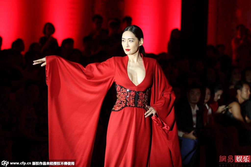 Nét quyến rũ của nữ diễn viên xinh đẹp.