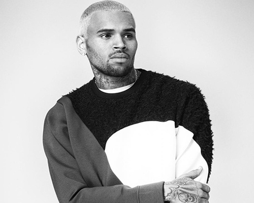 Chris Brown chưa thoát khỏi rắc rối với cảnh sát.
