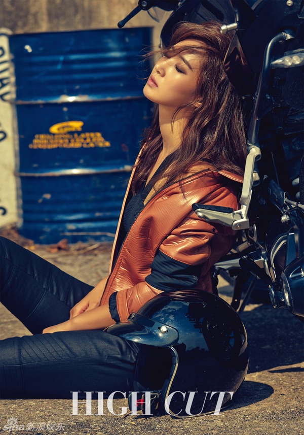 Nét đẹp mạnh mẽ của Yuri.