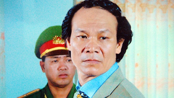 Nguyễn Hải gây chú ý qua các vai phản diện trong Con nhện xanh, Cổ cồn trắng, Bí mật cuộc đời, Chạy án...