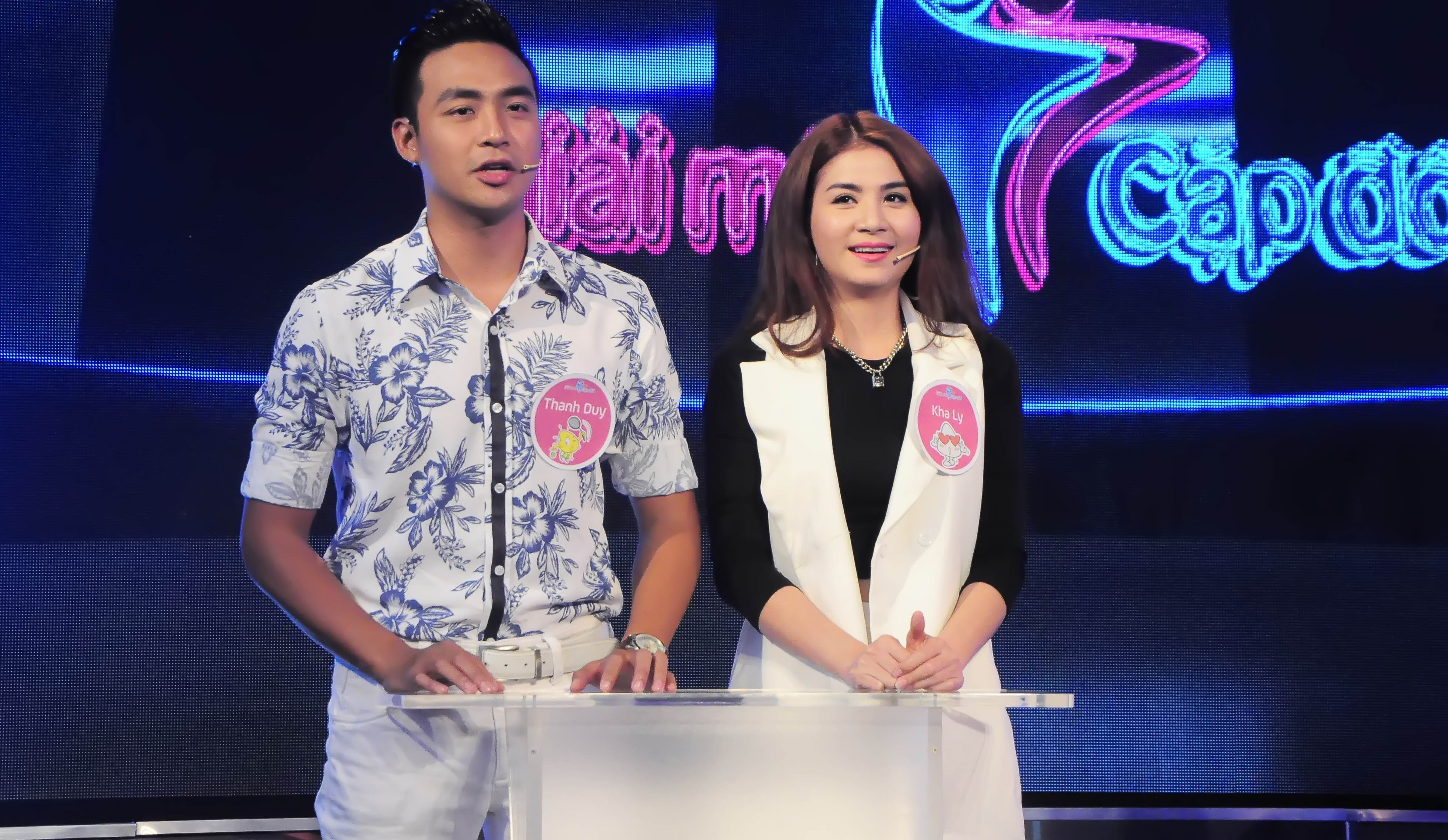 Thanh Duy và Kha Ly hào hứng tham gia buổi ghi hình chương trình Giải mã cặp đôi.