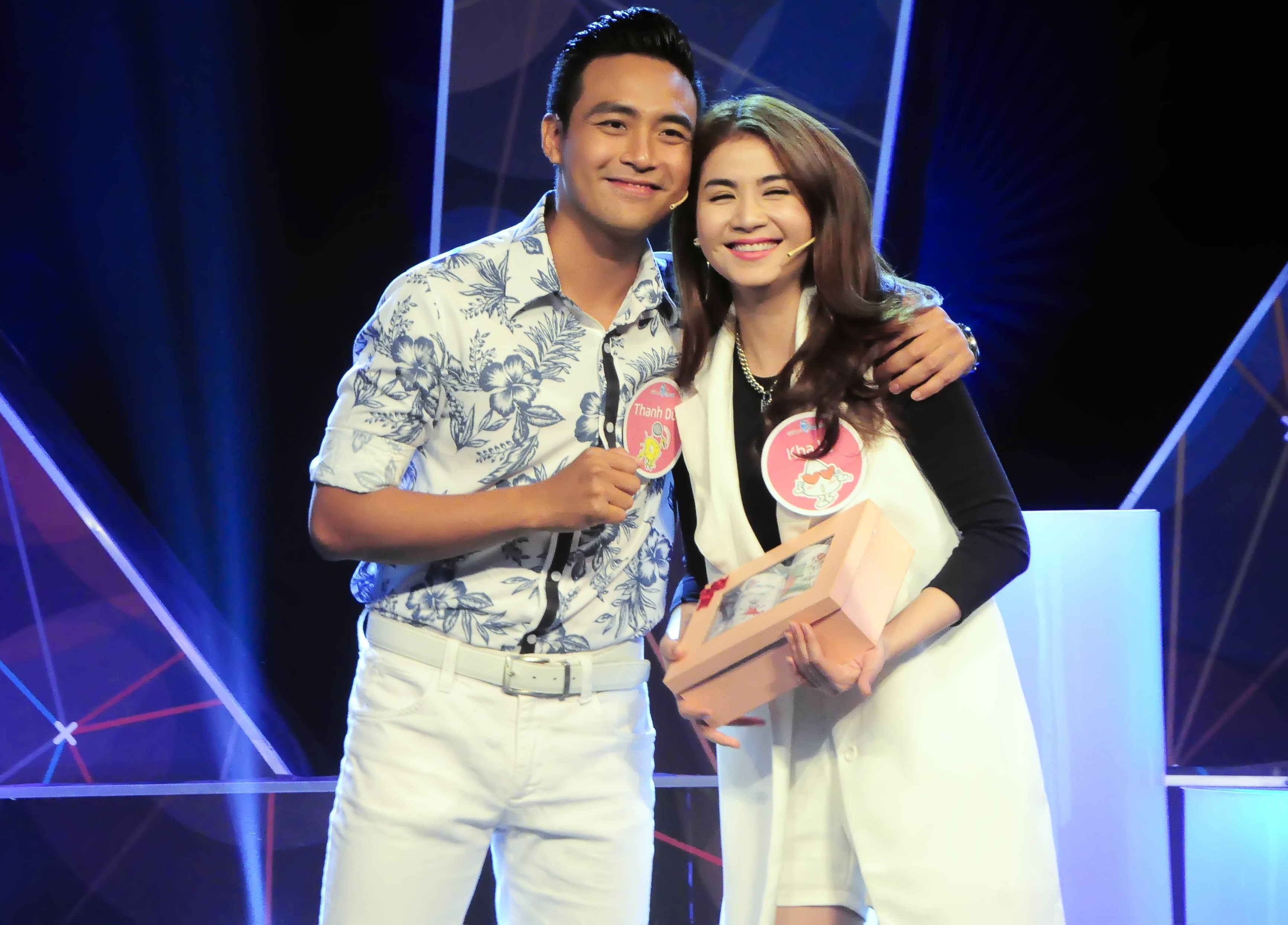  Cặp đôi phải trải qua các thử thách để xem họ hiểu người yêu của mình tới đâu. Thanh Duy cho biết, anh khá nóng tính nhưng không để bụng. Trong khi đó, nữ diễn viên Cổng mặt trời sẽ là người chủ động làm hòa khi cả hai cãi nhau.