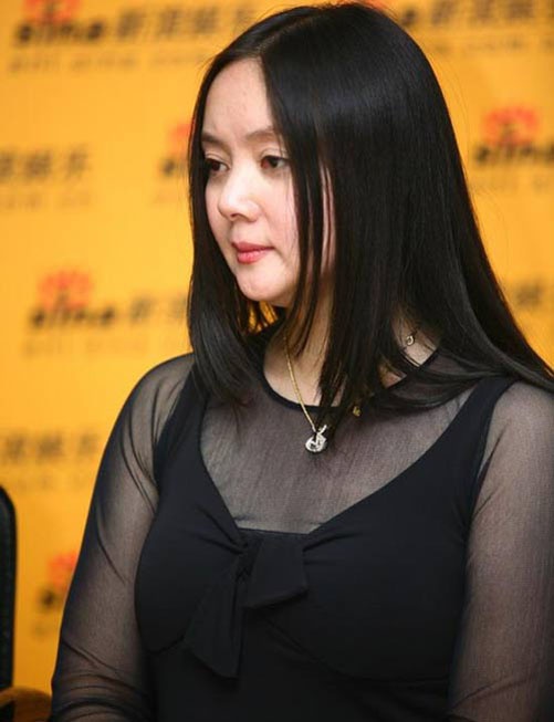 Sau Hồng lâu mộng, Trương Lợi không tham gia bộ phim truyền hình nào khác mà chủ yếu đóng kịch và một số bộ phim điện ảnh. Tuy nhiên, những tác phẩm này cũng không gây được tiếng vang. Cô sang nước ngoài ẩn cư nhiều năm nay. 