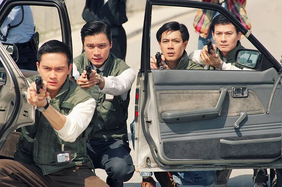 Trương Trí Lâm (bên trái ngoài cùng) trong vai sếp La Tử Kiện.