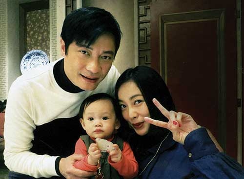 La Gia Lương và vợ con Tô Nham.