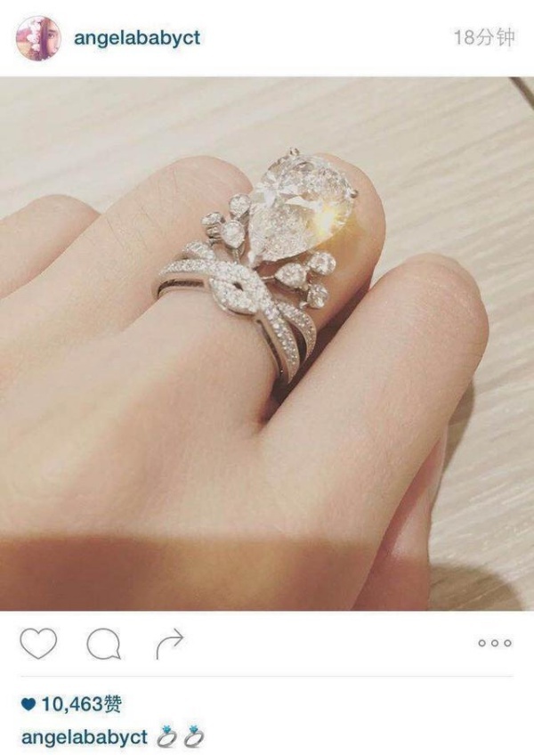 Nhẫn kim cương sang trọng do Angela Baby chia sẻ trên trang cá nhân. Được biết đây là nhẫn cầu hôn của tài tử nổi tiếng.